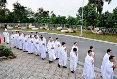 HÀNH HƯƠNG NÚI CÚI