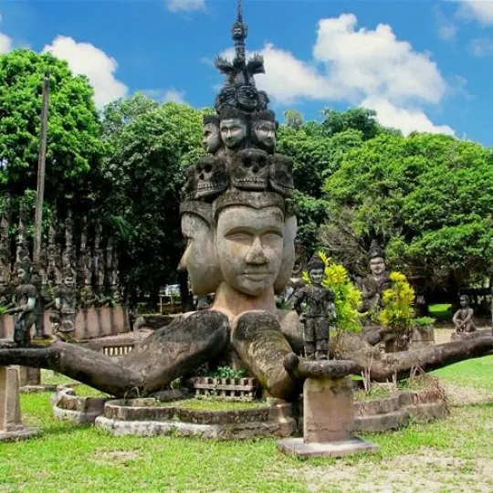 LÀO